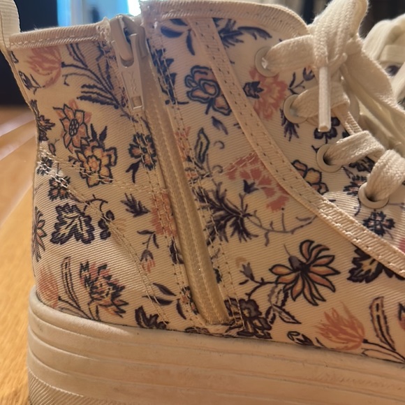 Floral platform sneakers - Picture 2 of 3
